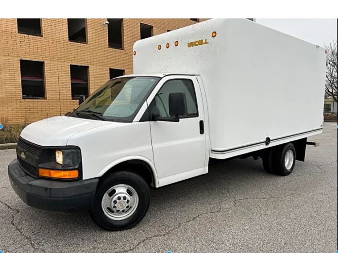 2009 chevrolet c6500 box truck 13'6