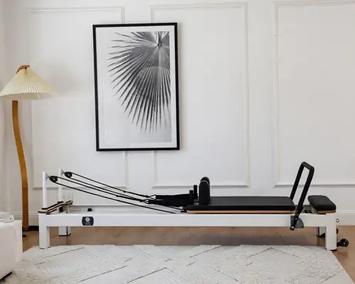 queen-studio-pilates-reformer-front_720x